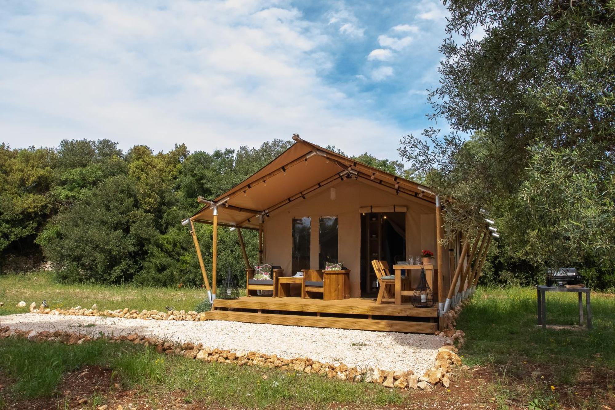 Domus Olea Glamping Hotel Ceglie Messapica Exterior foto