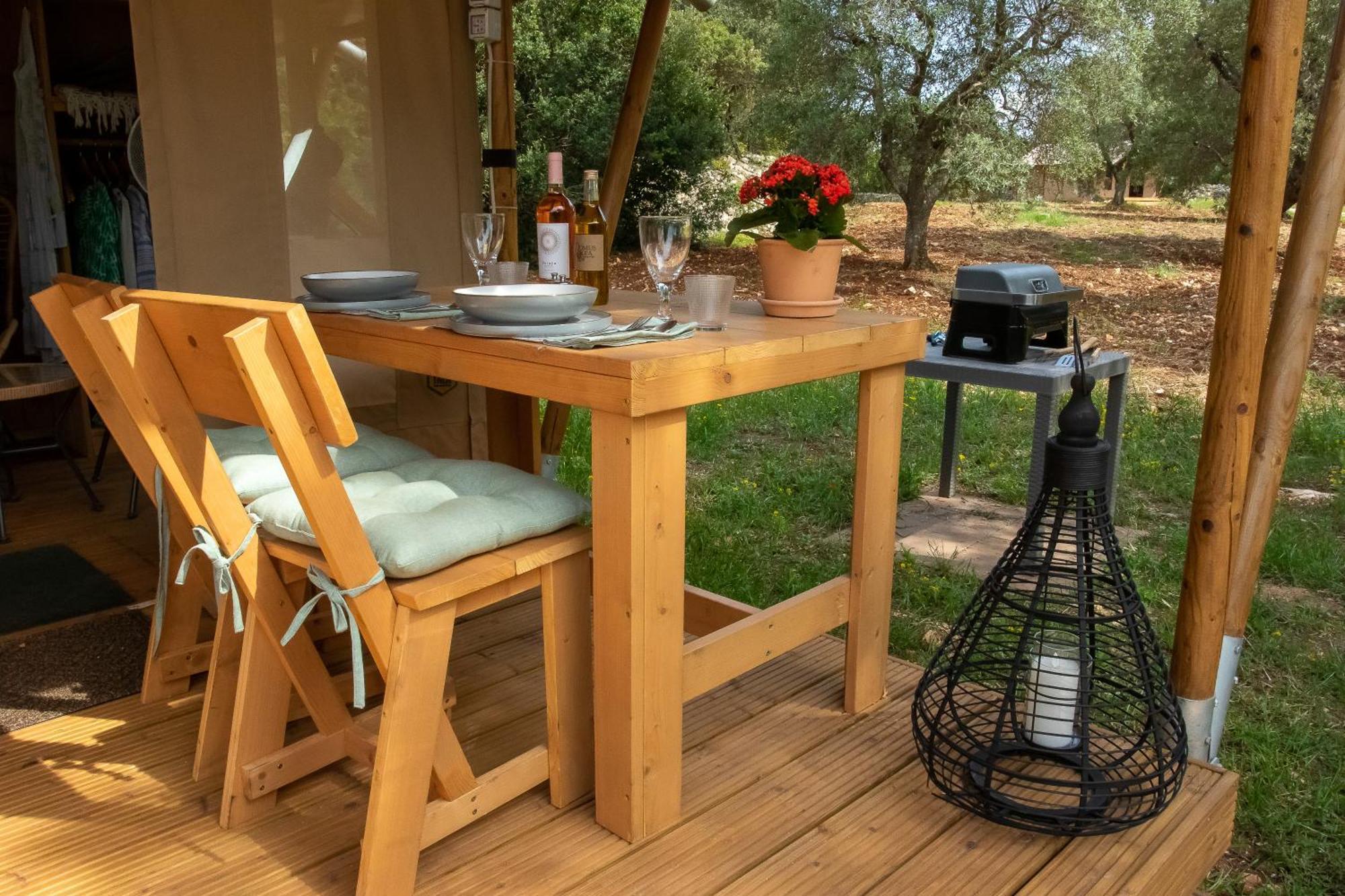 Domus Olea Glamping Hotel Ceglie Messapica Exterior foto