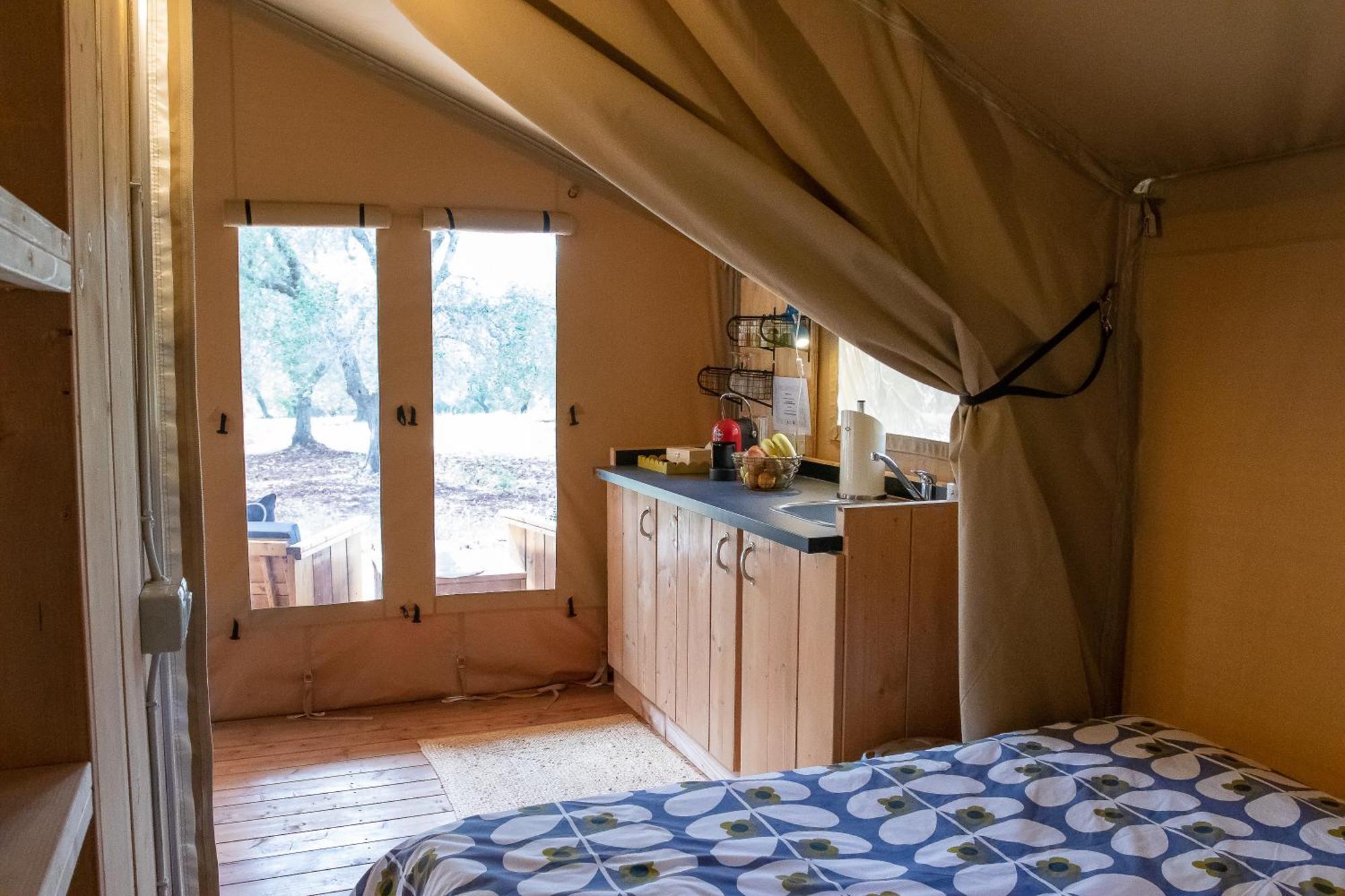 Domus Olea Glamping Hotel Ceglie Messapica Exterior foto