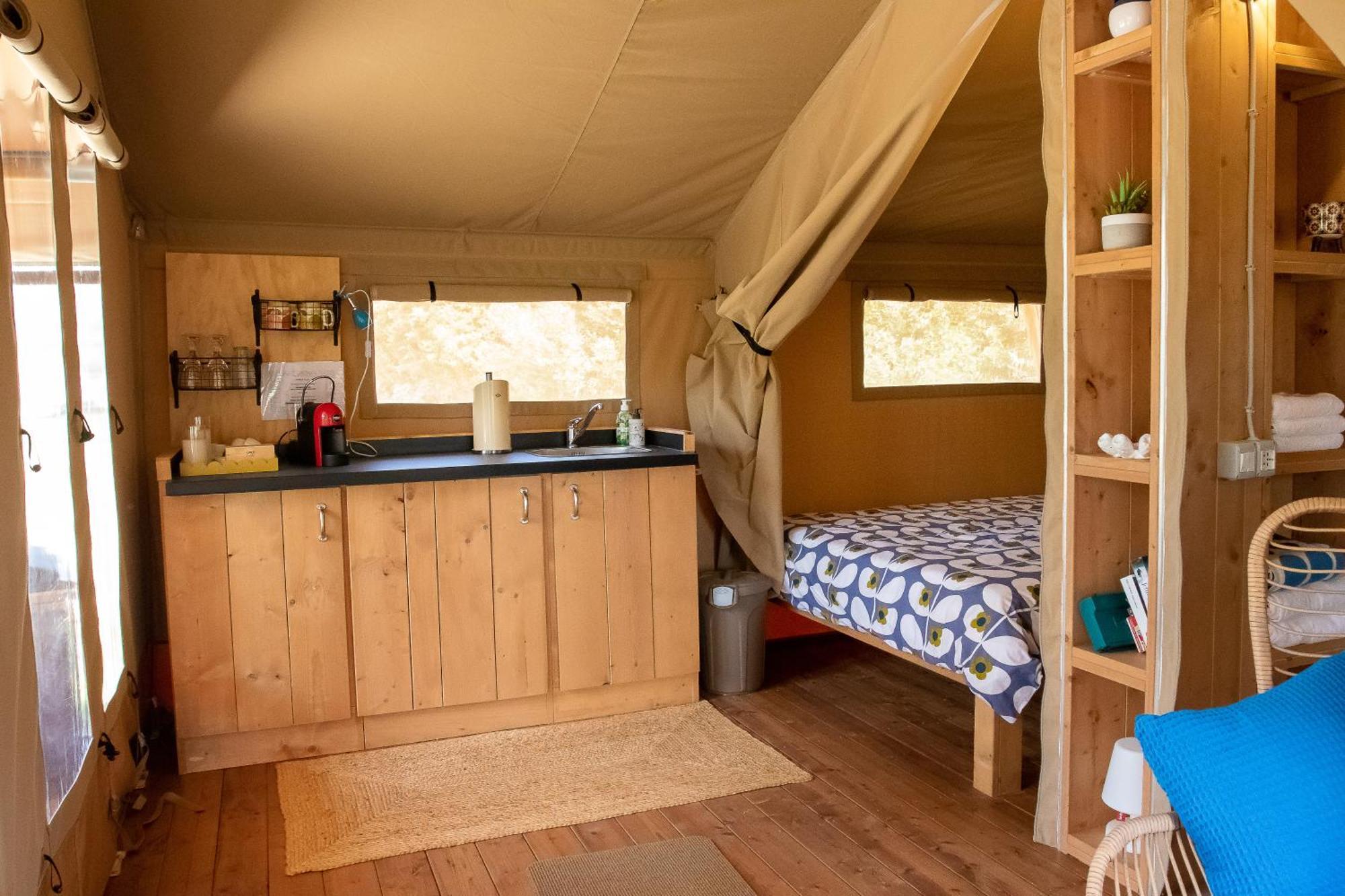 Domus Olea Glamping Hotel Ceglie Messapica Exterior foto