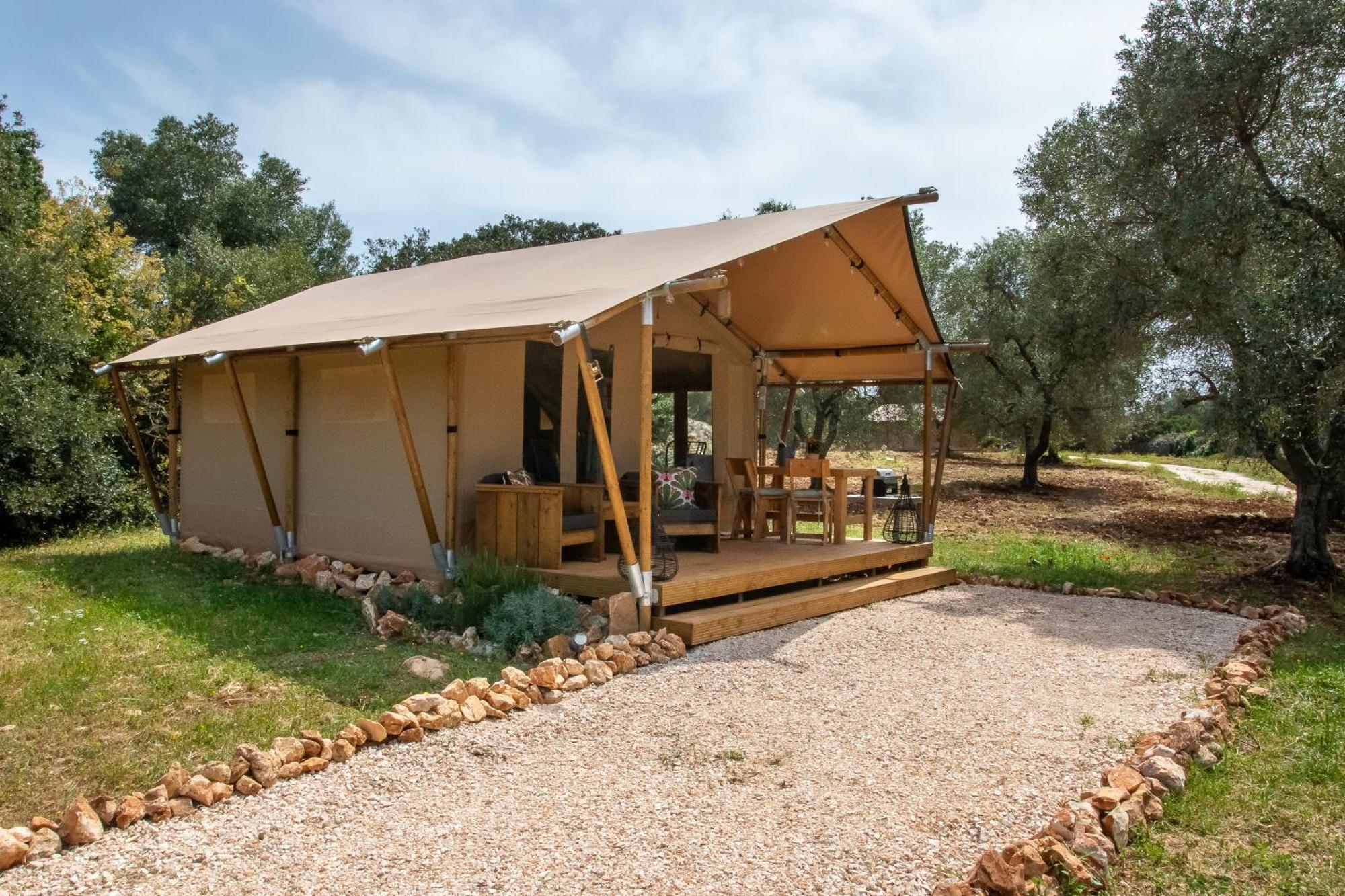 Domus Olea Glamping Hotel Ceglie Messapica Exterior foto
