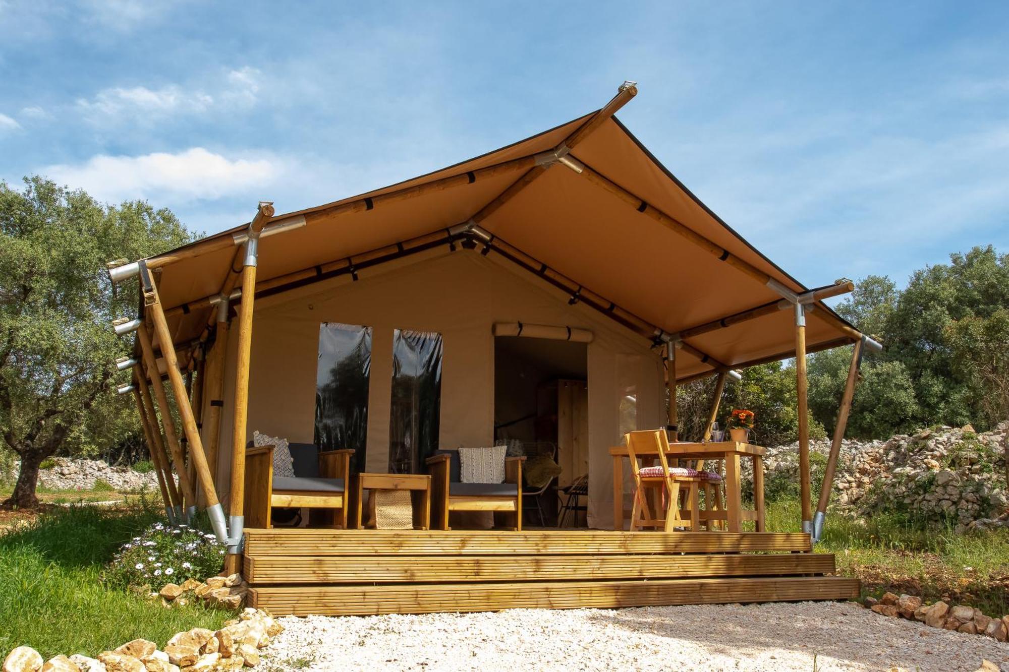 Domus Olea Glamping Hotel Ceglie Messapica Exterior foto