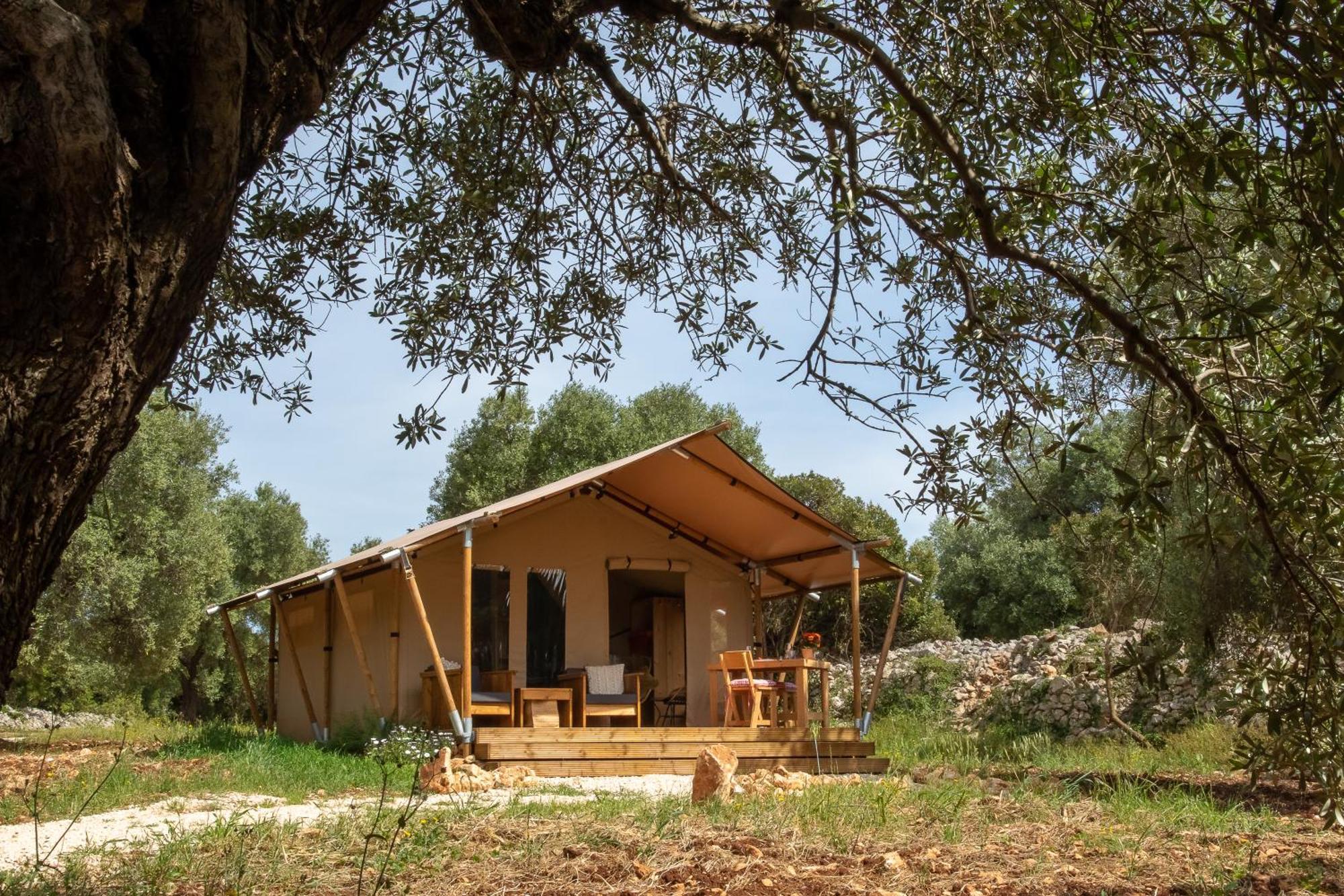 Domus Olea Glamping Hotel Ceglie Messapica Exterior foto